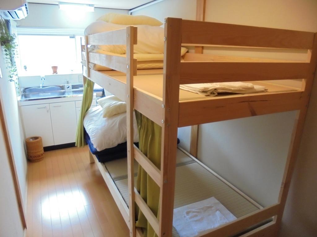 Guesthouse Oasis Осака Екстер'єр фото